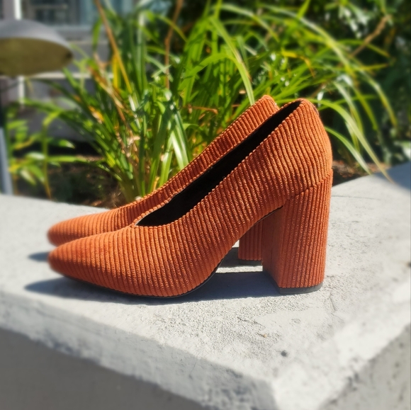 πHost Pick πCutest cordoruy pumps π - SOLD! - Picture 8 of 11